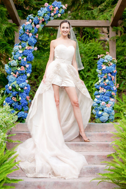 Gold Romper, Gold Jumpsuit, Wedding Fashion, Bridal Wear, Bridal Fashion, Red Carpet Fashion, Fashion, Romper, Jumpsuit